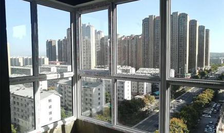 斯卡特門窗